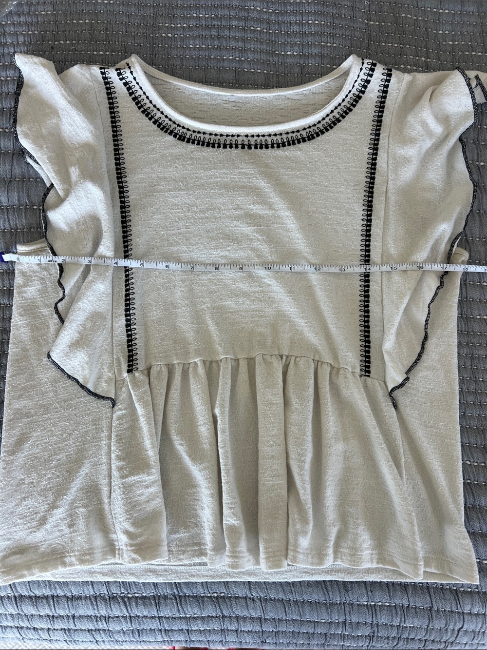 Women's Cream Ruffle Sleeve Peplum Top - Picture 3 of 4